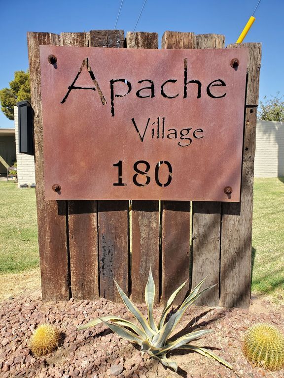 Building Photo - Apache Road Apartments