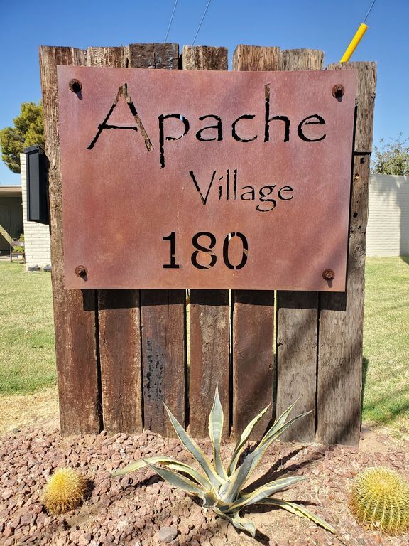 Foto del edificio - Apache Road Apartments