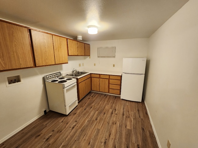 Building Photo - 2523 8th Ave