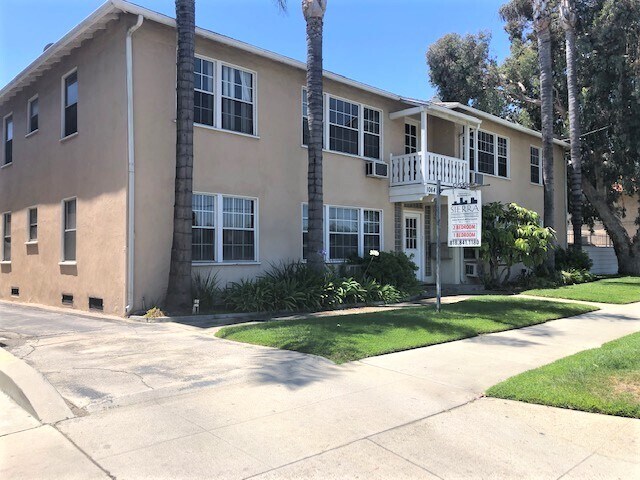 Primary Photo - 10642 Victory Blvd