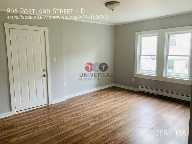 Building Photo - 906 Portland St