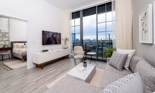 Foto del edificio - 240 NW 25th St