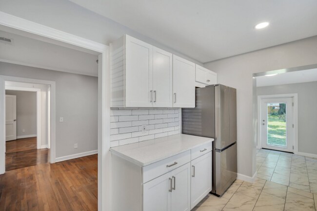 Foto del edificio - 415 E 65th St