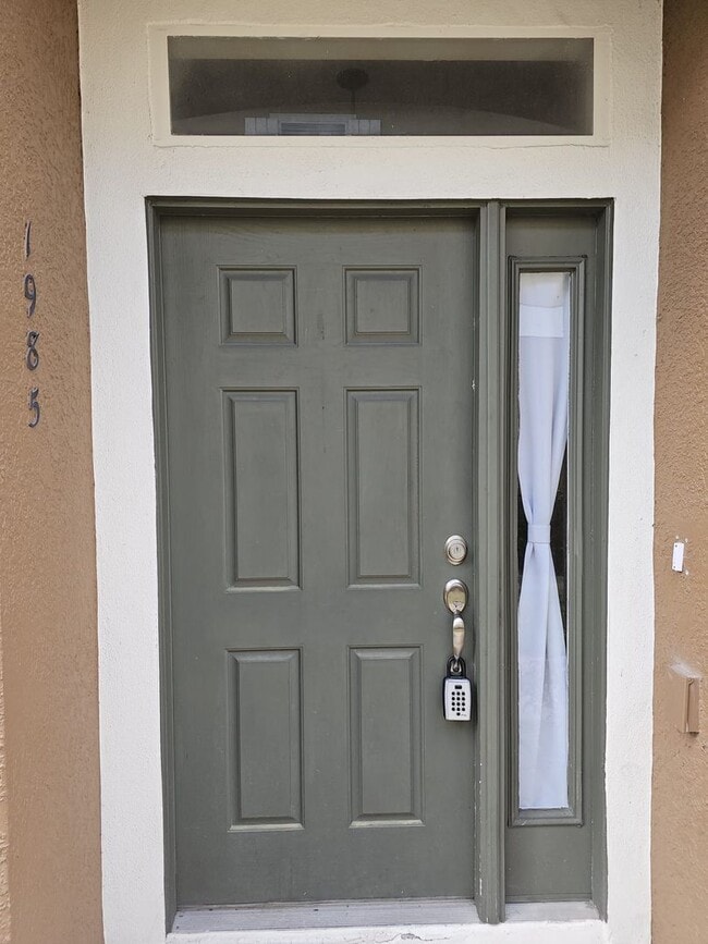 Photo - BEAUTIFUL, SPACIOUS,   2 BEDROOMS, 2 BATH TOWNHOME.