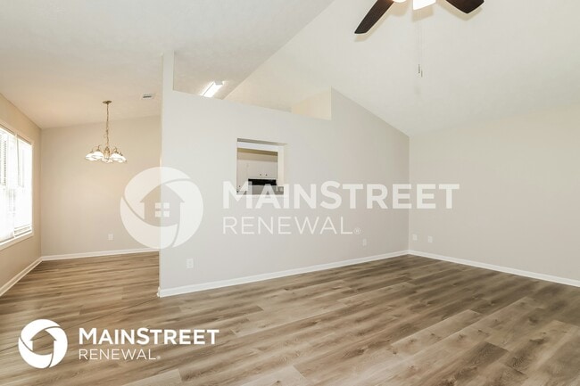Building Photo - 2737 Glendale Dr