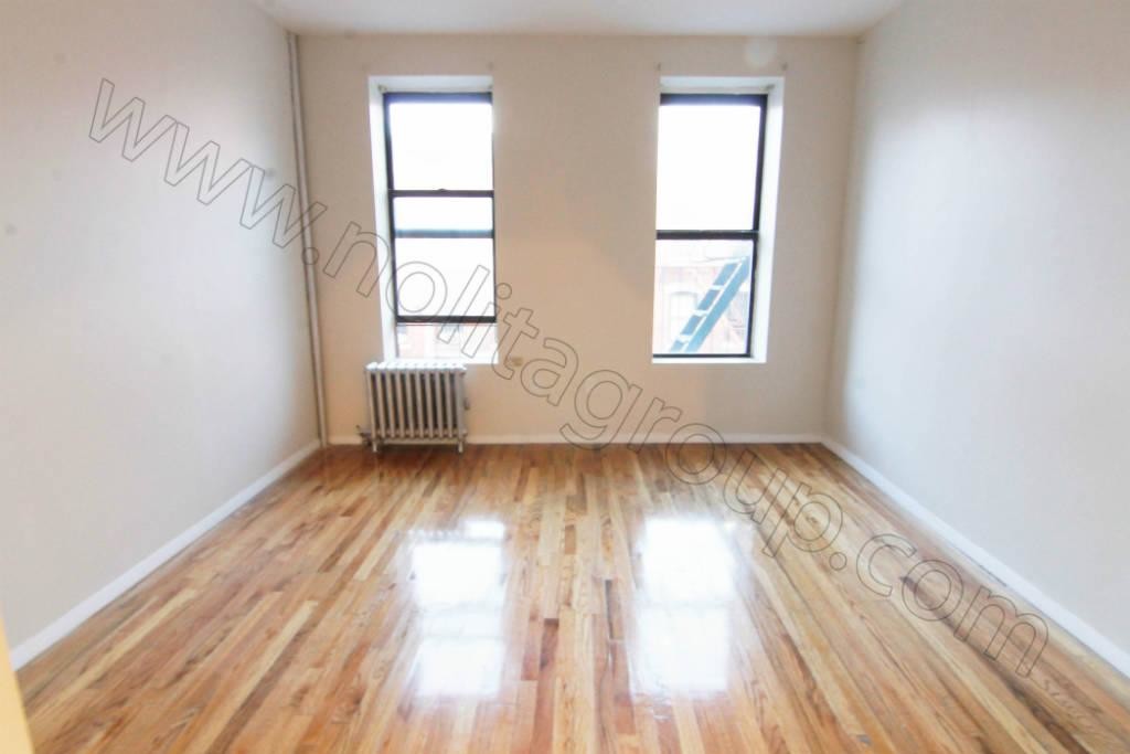 Building Photo - 158 Allen St