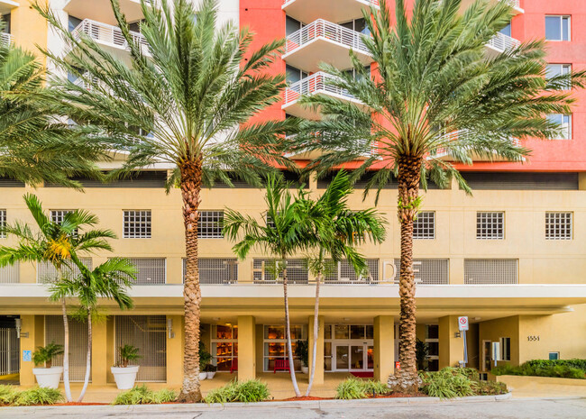 Foto del edificio - 1551 N Flagler Dr