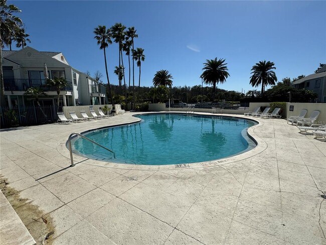 Building Photo - 2536 Woodgate Blvd