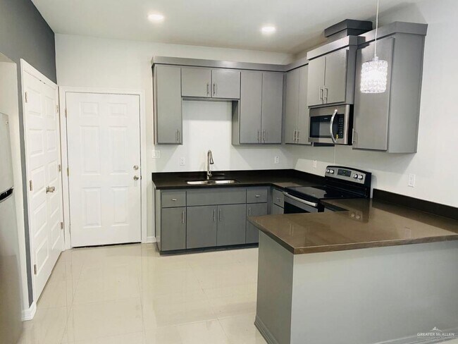 Building Photo - 2103 Taxco Ct