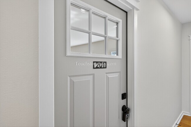 Foto del edificio - 4938 SE Foster Rd
