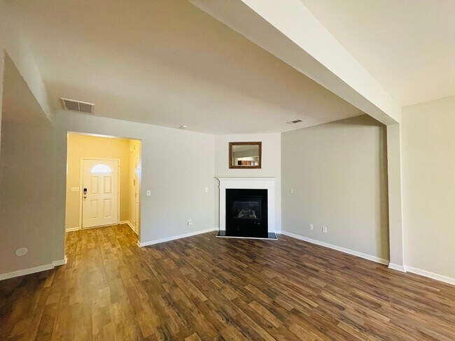 Foto del edificio - Beautiful Townhome in Catawba Village