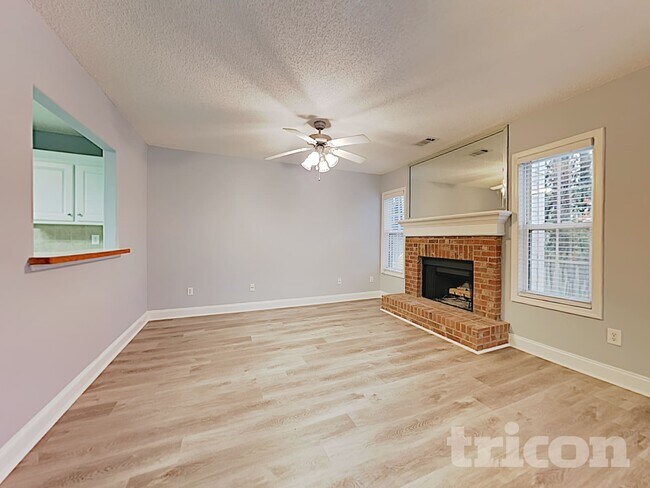 Foto del edificio - 3236 Glenloch Pl