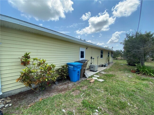 Foto del edificio - 266-268 SW 2nd Terrace