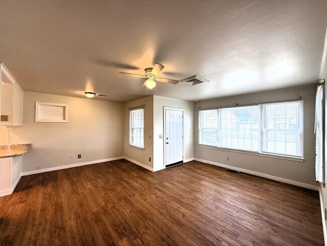 Building Photo - Welcome Home!