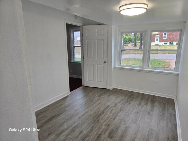 Building Photo - Coming Soon: Affordable Comfort Awaits on ...