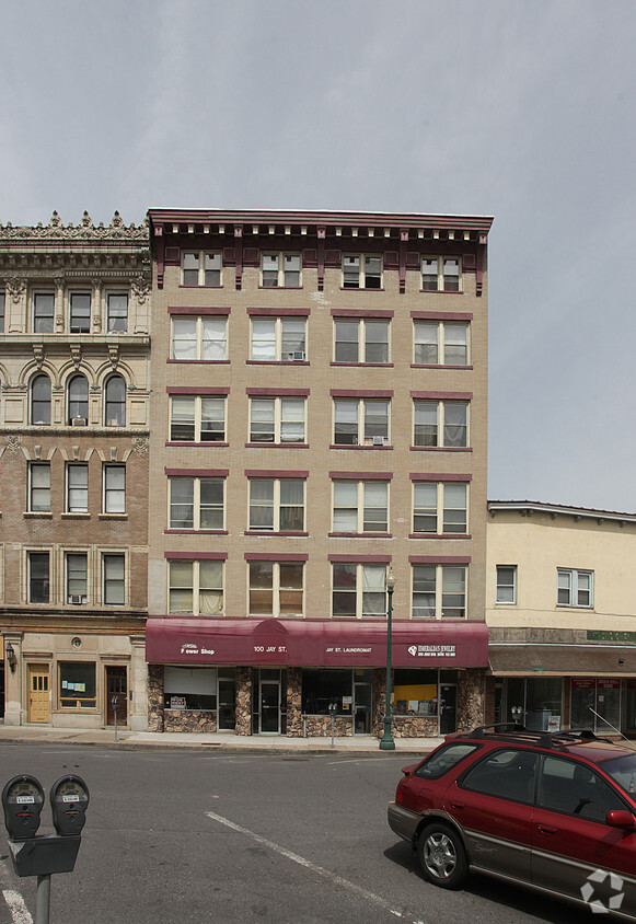 Building Photo - 100 Jay St