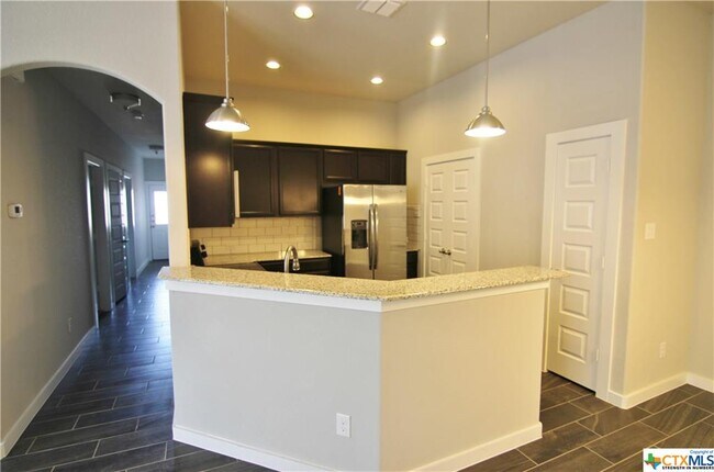 Building Photo - 355 Creekside Curve