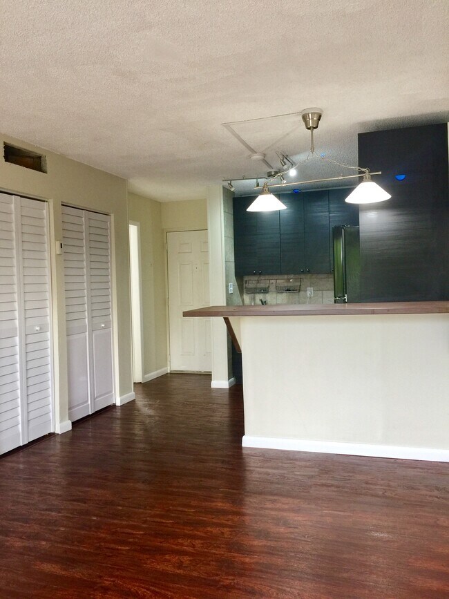 Foto del edificio - 8260 SW 210th St