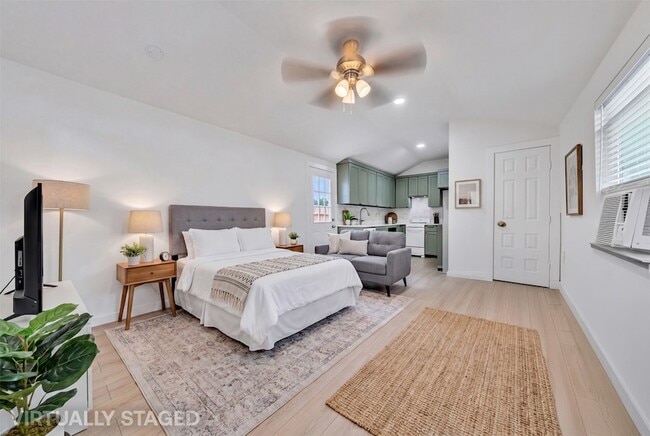 Foto del edificio - 601 Pearson Ave