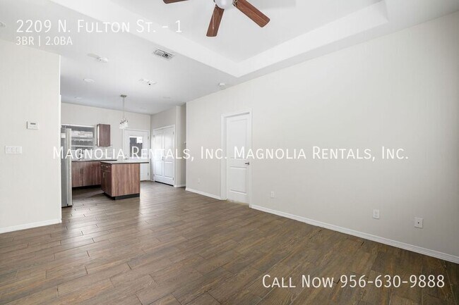 Foto del edificio - 2209 N Fulton St