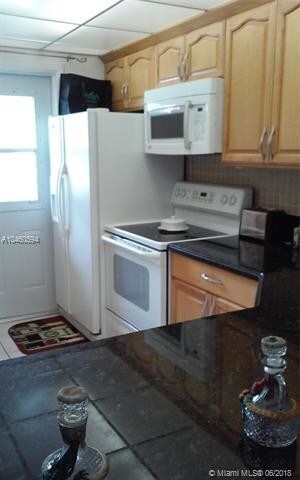 Foto del edificio - 470 Paradise Isle Blvd