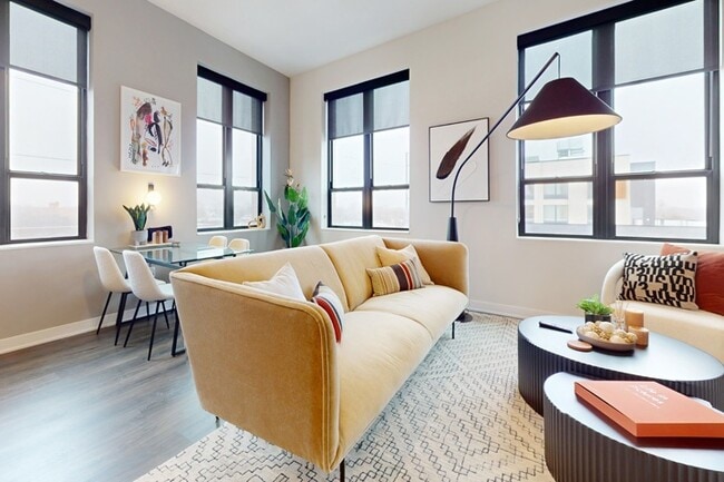 Interior Photo - Roxford at The Crosswalks