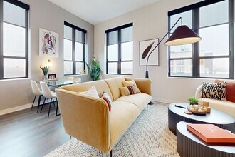 Interior Photo - Roxford at The Crosswalks