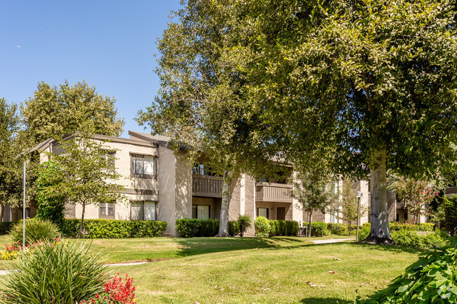 Landscaping - Sunrise Apartments