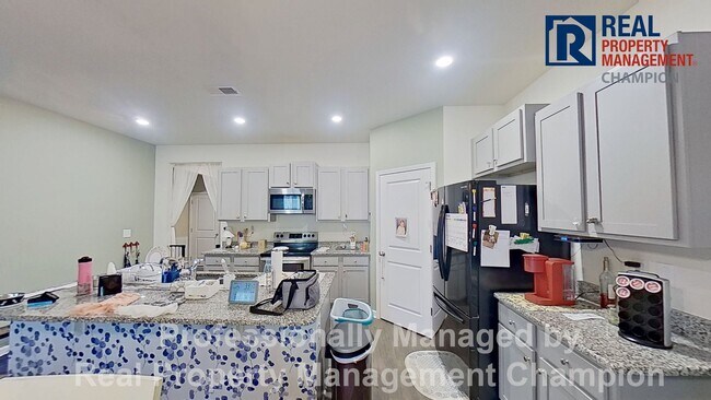 Foto del edificio - Spacious 4 BD/2 BA Home in Hawkeswater on the River