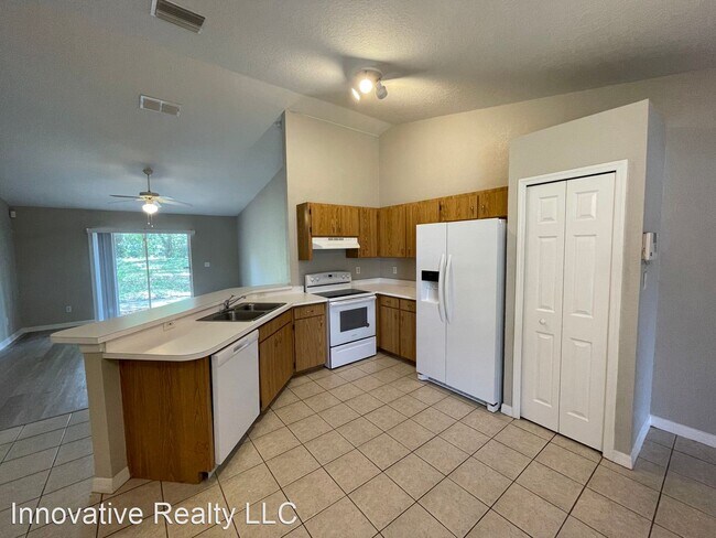 Building Photo - 3 br, 2.5 bath House - 5401 Rose Ave.
