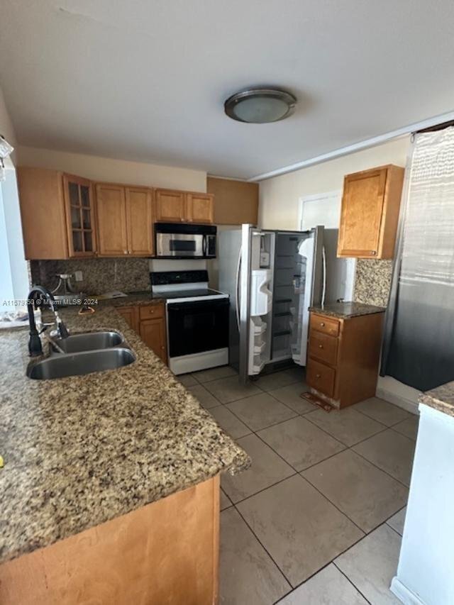 Building Photo - 3545 Northeast 166th Street Apt #503, Nort...