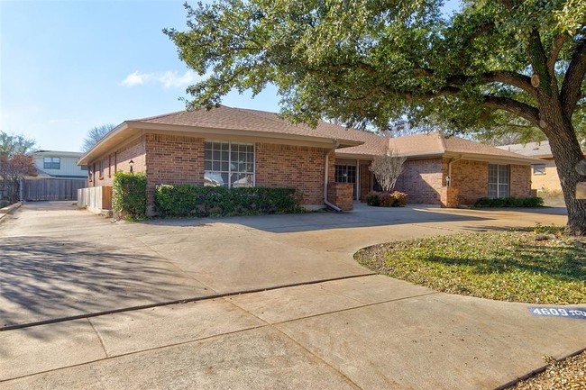 Building Photo - 4609 Ranch View Rd