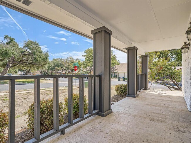 Foto del edificio - 11522 Powder Mill Trail