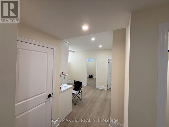 Building Photo - 46 James Walker Ave