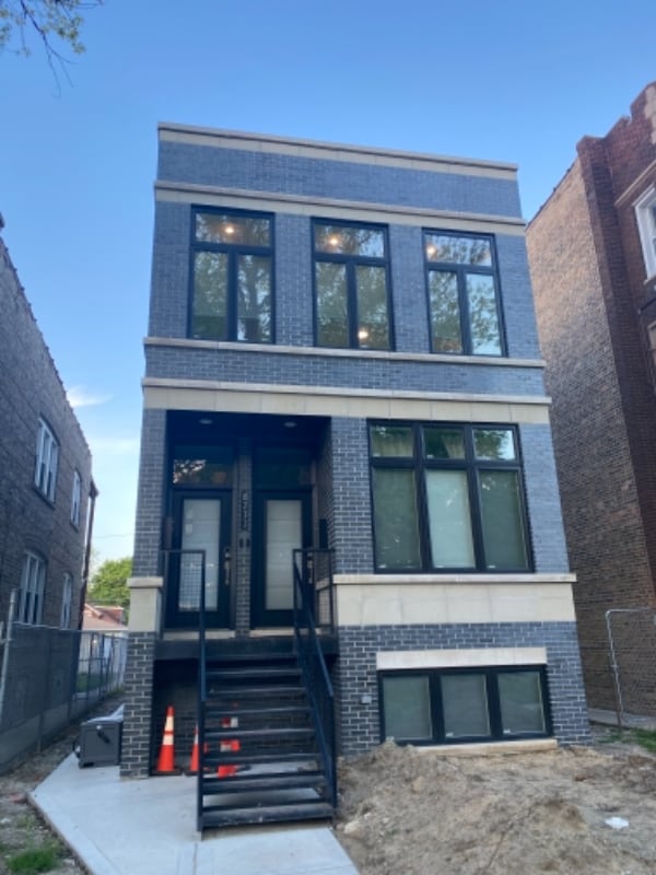 Foto del edificio - 8231 S Indiana Ave