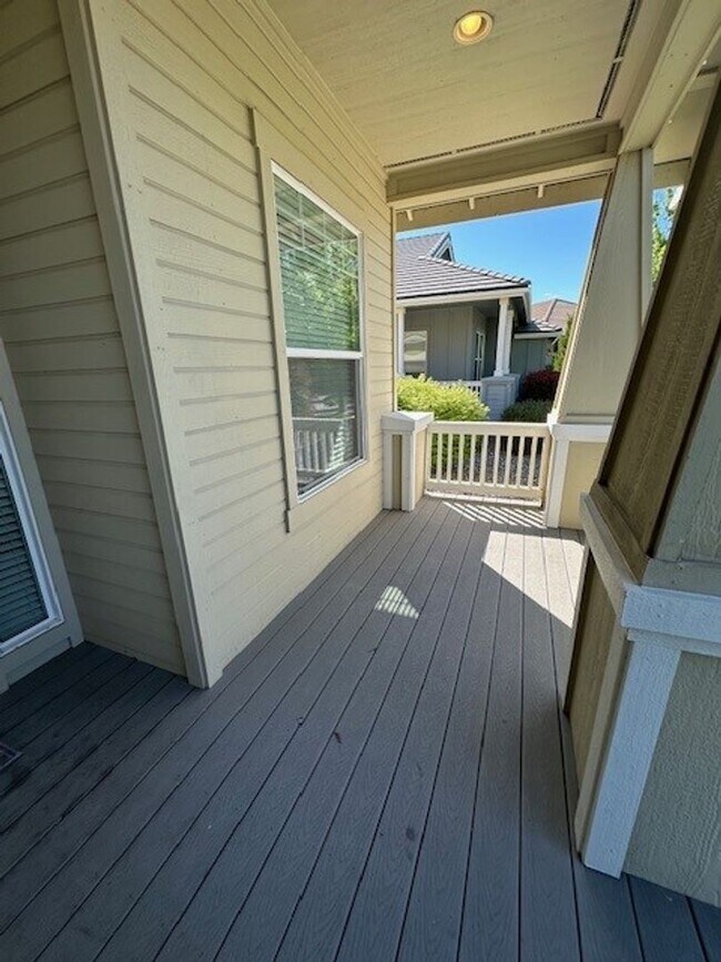 Foto del edificio - Kiley Ranch Golf Course 3 Bedroom Plus Den Home