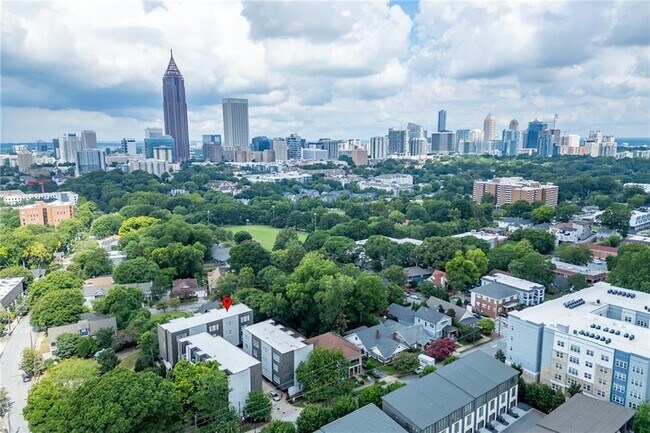 Foto del edificio - 456 Parkway Dr NE