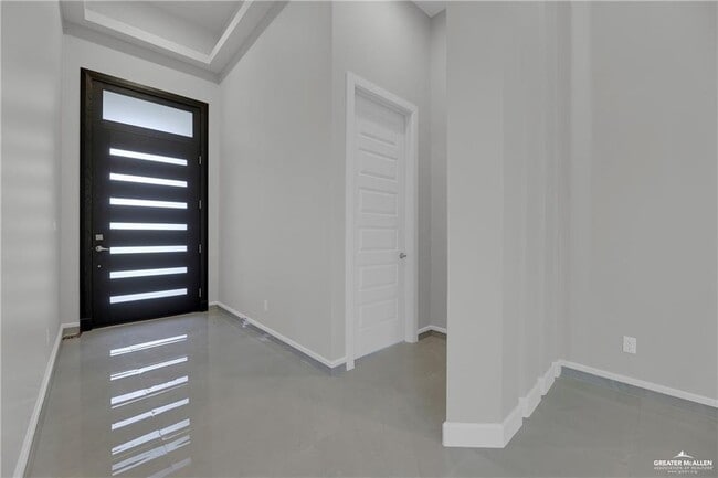 Building Photo - 17 Viola St