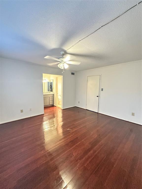 Foto del edificio - 8345 Nairn St