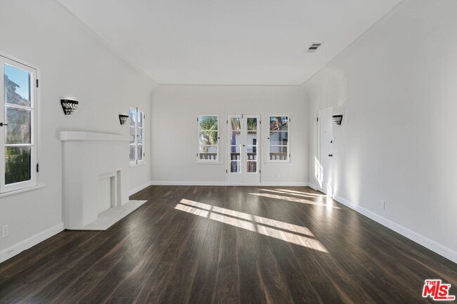 Foto del edificio - 408 N Genesee Ave