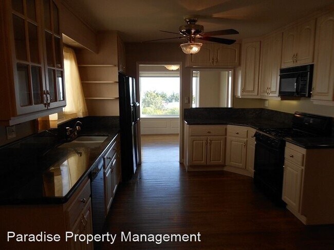 Building Photo - 3 br, 2 bath House - 320 Mariposa Dr.