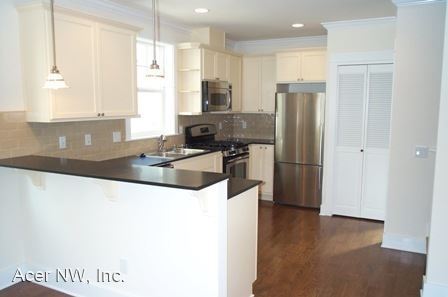 Building Photo - 3 br, 1.5 bath House - 2420 S Lane St