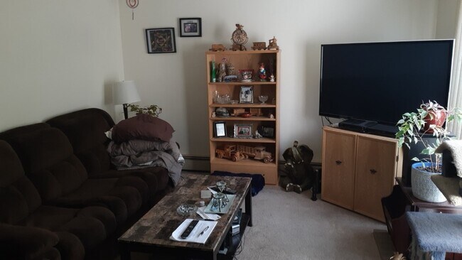 Photo du bâtiment - 0 Bed 0 Bath Unit in Red Deer, AB
