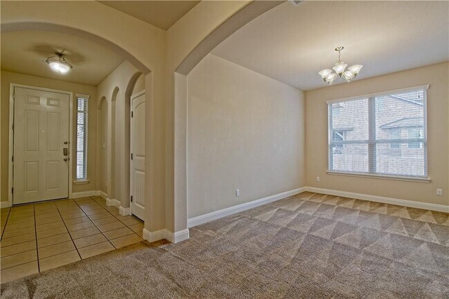Building Photo - 1005 Fred Couples Ct