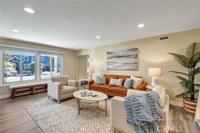 Building Photo - 1591 Pegasus St