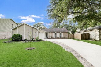Building Photo - 3918 Cypressdale Dr