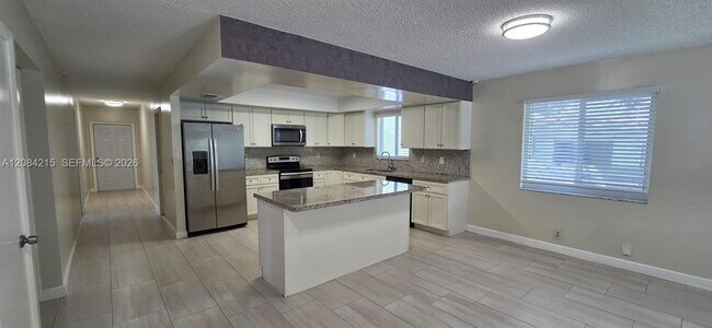 Foto del edificio - 2639 Taylor St