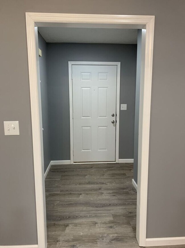 Building Photo - Charming 3 Bed, 2 Bath Home in Fayetteville