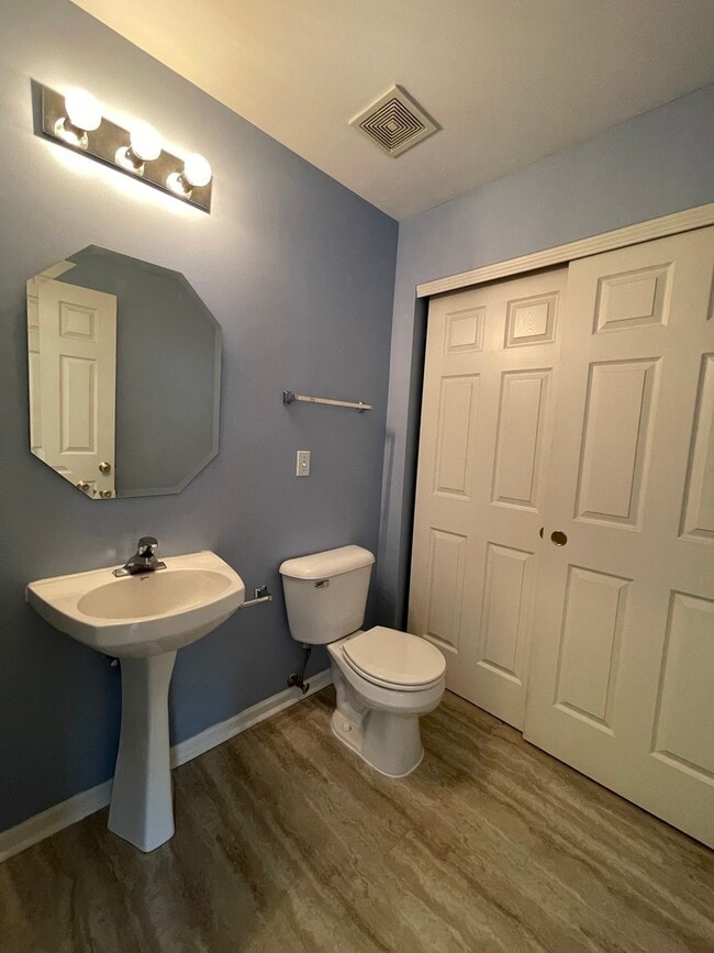 Building Photo - 31608 TallGrass Ct