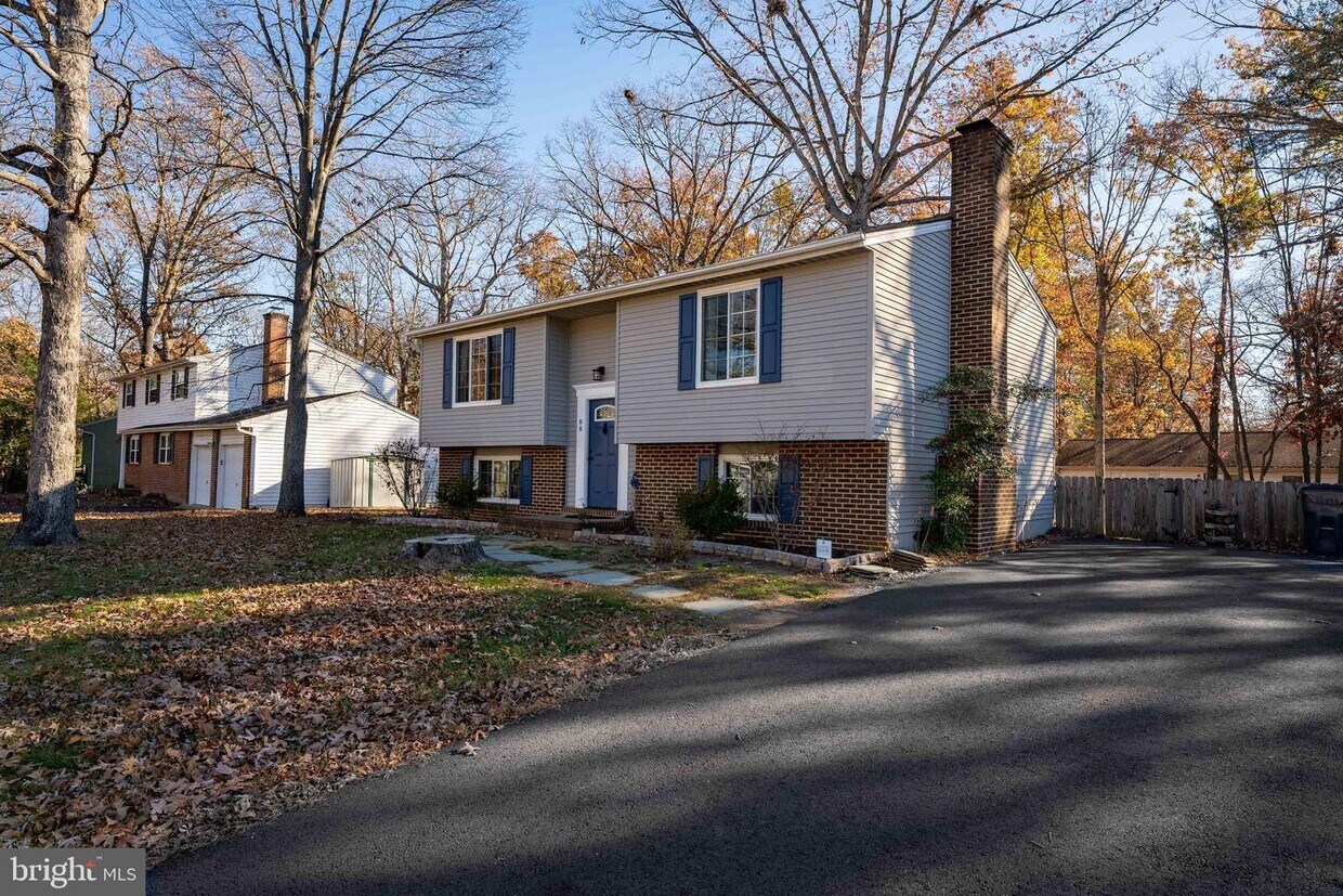 88 Devonne Dr, Fredericksburg, VA 22407 House Rental in